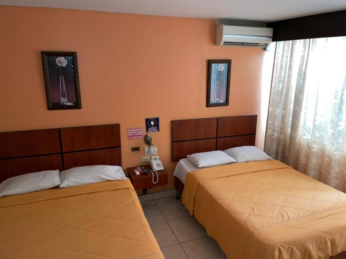 Tropical Inn Hotel Гуаякуил Екстериор снимка